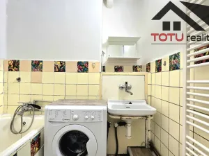 Prodej bytu 2+1, Jaroměř, Knappova, 63 m2