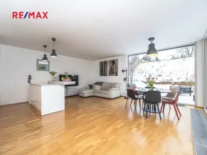 Pronájem vily, Praha - Lysolaje, 150 m2