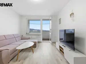 Prodej bytu 3+1, Sokolov, Švabinského, 75 m2