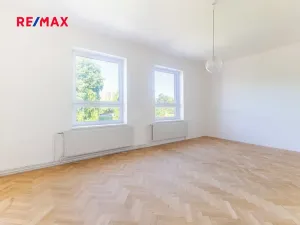 Prodej rodinného domu, Jaroměř, Husova, 700 m2