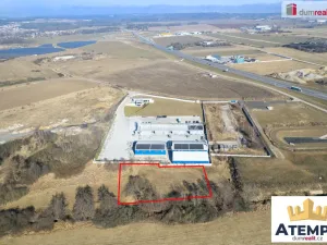 Prodej komerčního pozemku, Hůry, 2534 m2