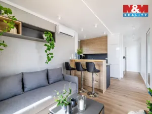 Prodej domu na klíč, Dvůr Králové nad Labem, náměstí T. G. Masaryka, 57 m2