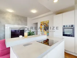 Prodej bytu 3+kk, České Budějovice, Mikuláše z Husi, 97 m2