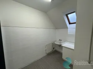 Pronájem kanceláře, České Budějovice - České Budějovice 2, Husova tř., 139 m2