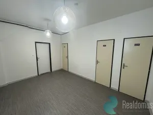 Pronájem kanceláře, České Budějovice - České Budějovice 2, Husova tř., 139 m2