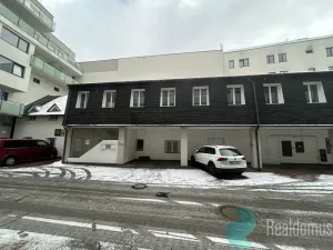 Pronájem kanceláře, České Budějovice - České Budějovice 2, Husova tř., 139 m2