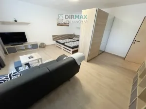 Pronájem bytu 1+1, Plzeň - Božkov, Barákova, 45 m2