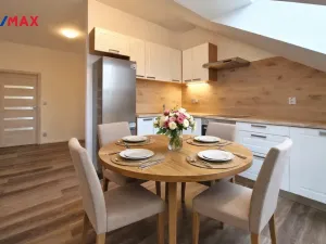 Prodej bytu 2+1, Lochovice, 64 m2