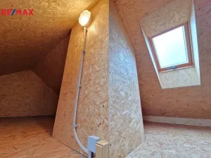 Prodej bytu 2+1, Lochovice, 64 m2