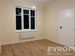 Prodej bytu 2+kk, Děčín - Děčín XIX-Čechy, Sněžnická, 34 m2