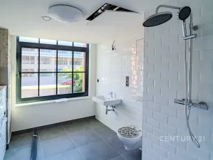 Prodej kanceláře, Praha - Vysočany, Kolbenova, 144 m2