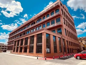 Prodej atypického bytu, Praha - Vysočany, Kolbenova, 144 m2