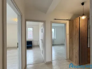 Prodej bytu 4+1, Stádlec, 83 m2