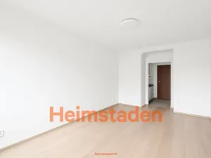 Pronájem bytu 1+kk, Havířov - Město, Hlavní třída, 20 m2
