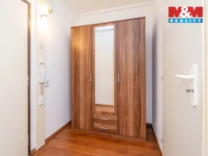 Pronájem bytu 1+kk, Praha - Háje, Květnového vítězství, 31 m2