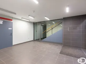 Prodej bytu 3+kk, Praha, Břežánecká, 84 m2
