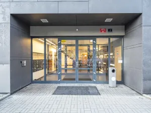 Prodej bytu 2+kk, Praha - Vysočany, Sousedíkova, 60 m2