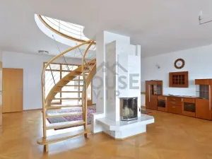 Pronájem kanceláře, Praha - Smíchov, Nový Zlíchov, 839 m2