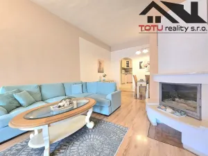 Prodej rodinného domu, Broumov, Mírové náměstí, 500 m2