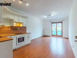 Prodej bytu 2+kk, Praha - Štěrboholy, Andersenova, 52 m2