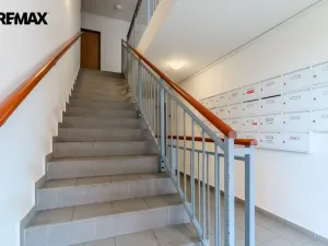 Prodej bytu 2+kk, Praha - Štěrboholy, Andersenova, 52 m2