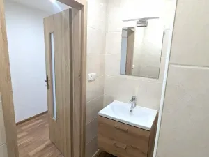 Pronájem bytu 2+kk, Teplice, Trnovanská, 47 m2