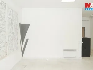 Pronájem obchodního prostoru, Teplice - Trnovany, Masarykova třída, 40 m2
