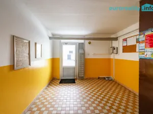 Prodej bytu 2+1, Mariánské Lázně, Podhorská, 60 m2