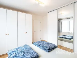 Pronájem bytu 2+kk, Praha - Vysočany, Strnadových, 59 m2