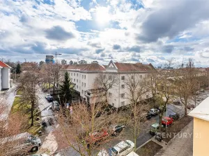 Pronájem bytu 2+kk, Praha, Biskupcova, 48 m2