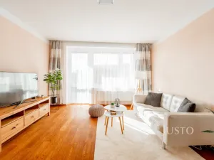 Prodej bytu 4+kk, Praha, Švejcarovo náměstí, 98 m2
