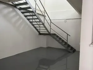 Pronájem skladu, Ostrov, 200 m2