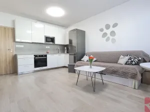 Pronájem bytu 2+kk, Praha - Uhříněves, Karla Guta, 50 m2