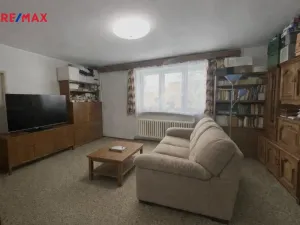 Prodej bytu 3+1, Ostrov, Luční, 78 m2