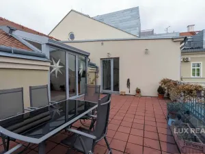 Prodej atypického bytu, Mikulov, Komenského, 164 m2