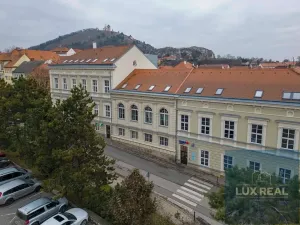 Prodej atypického bytu, Mikulov, Komenského, 164 m2