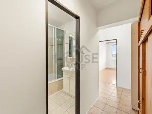 Prodej bytu 2+kk, Praha - Modřany, Krouzova, 45 m2