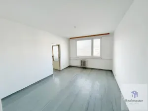 Prodej bytu 3+1, Ústí nad Labem - Krásné Březno, U Pivovarské zahrady, 82 m2