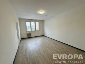 Pronájem bytu 2+1, Plzeň - Bolevec, Komenského, 62 m2