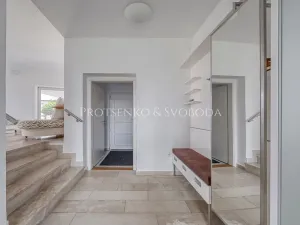 Prodej ubytování, Křižanov, Benešovo náměstí, 530 m2