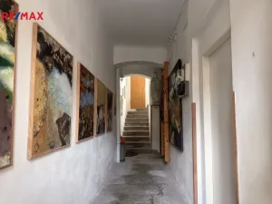 Prodej bytu 4+1, Karlovy Vary, Vyšehradská, 103 m2