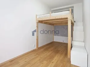 Pronájem bytu 2+kk, Praha, U staré plynárny, 43 m2