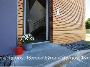 Pronájem bytu 2+kk, Pardubice, Na Hrázi, 32 m2