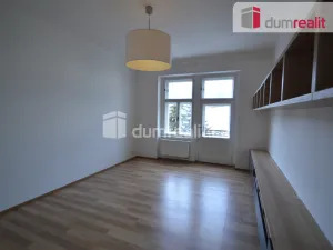 Pronájem bytu 2+1, Praha - Smíchov, U Nikolajky, 68 m2