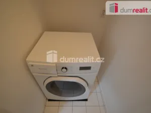 Pronájem bytu 2+1, Praha - Smíchov, U Nikolajky, 68 m2