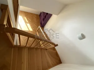 Pronájem bytu 2+kk, Praha - Holešovice, Ovenecká, 70 m2