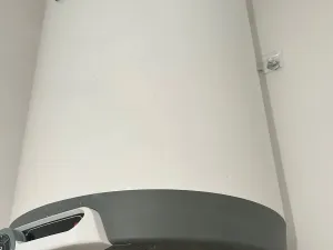 Pronájem bytu 1+kk, Praha - Strašnice, Věšínova, 40 m2