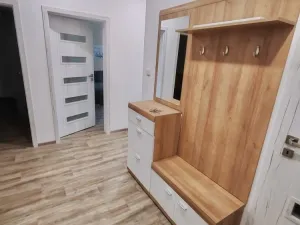 Pronájem bytu 3+1, Cheb, Stavbařů, 84 m2