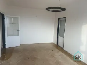 Prodej bytu 3+1, Krnov - Pod Bezručovým vrchem, Maxima Gorkého, 77 m2