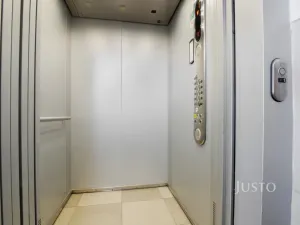 Prodej bytu 3+1, Meziboří, J. A. Komenského, 61 m2